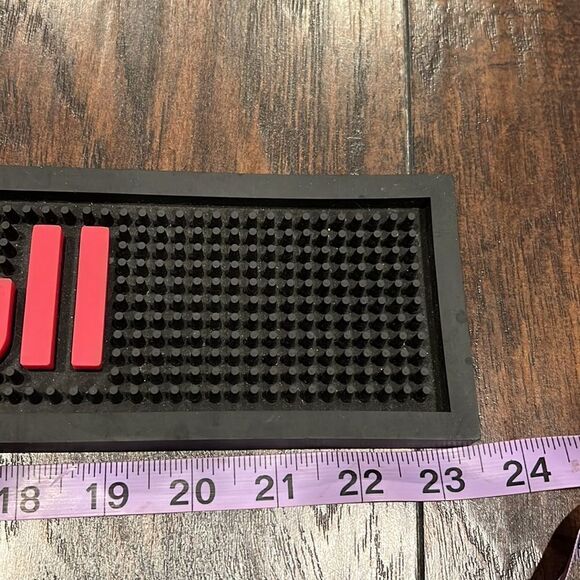Red Bull Non-Slip Commercial Grade Rubber Counter - Picture 6 of 7